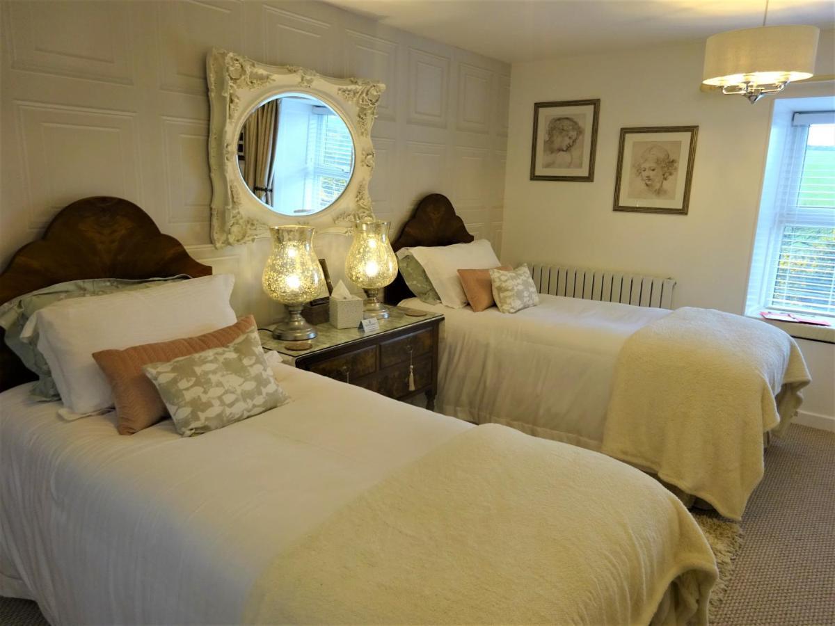 مورفا نيفين Yr Hen Felin - The Old Mill B&B المظهر الخارجي الصورة