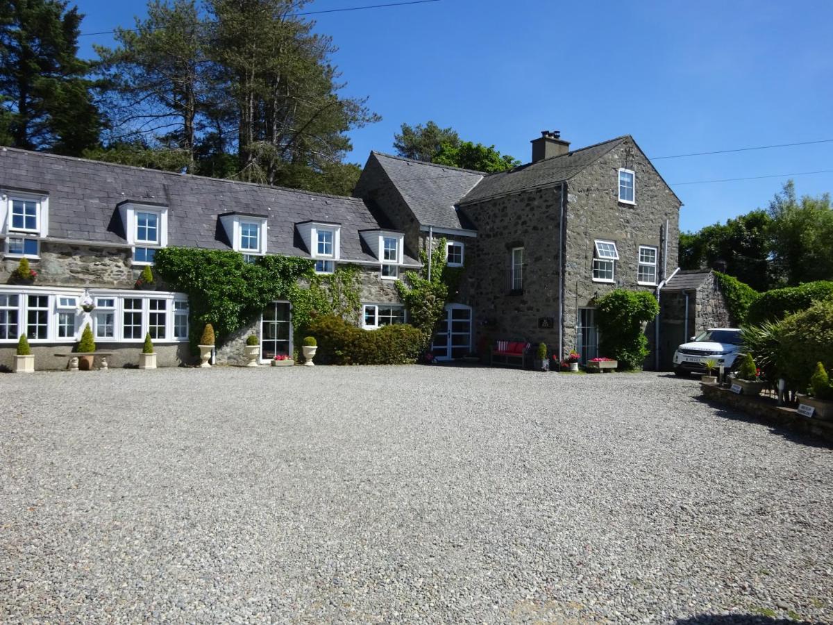 مورفا نيفين Yr Hen Felin - The Old Mill B&B المظهر الخارجي الصورة