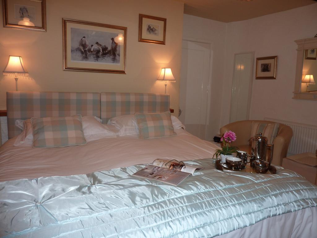 مورفا نيفين Yr Hen Felin - The Old Mill B&B الغرفة الصورة